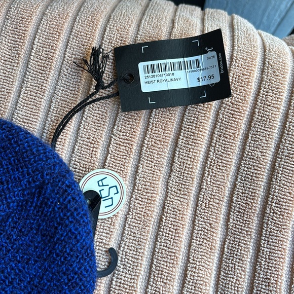 NWT Brixton Heist beanie/toque - Picture 3 of 4